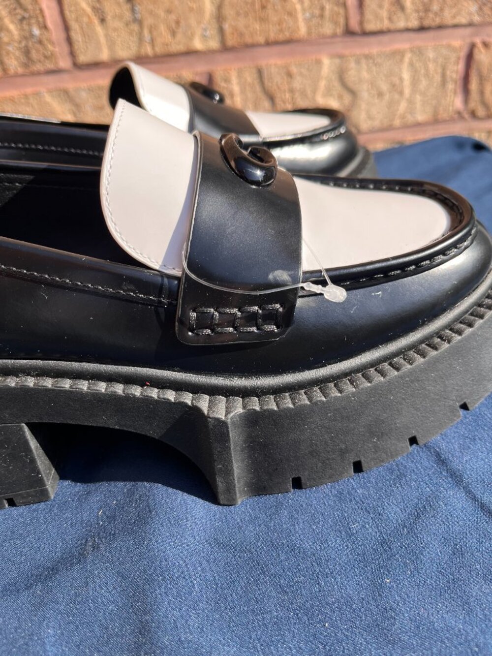 COACH Leah Platform Loafers Women’s Size 5 Leather Black White Lug Sole Shoes - Picture 16 of 16